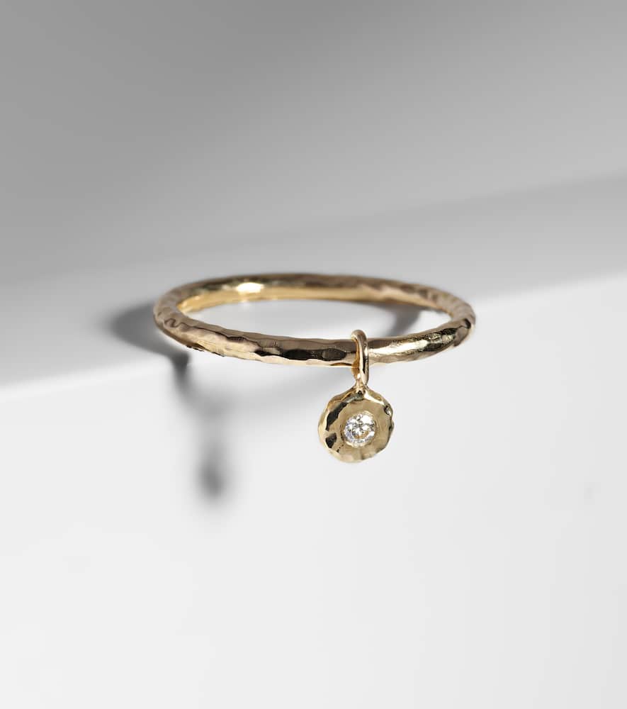 Nesting Gem 18kt gold stacking ring with diamond