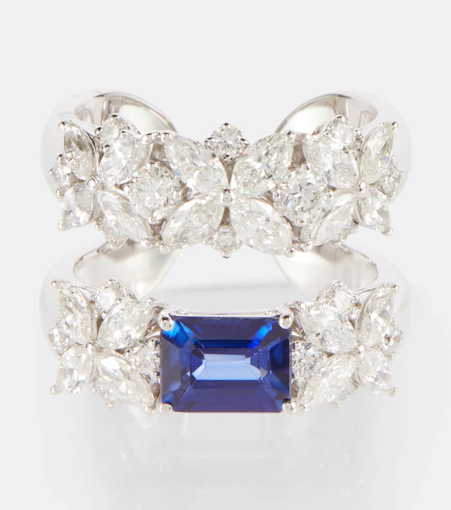 18kt white gold ring with sapphire and diamonds