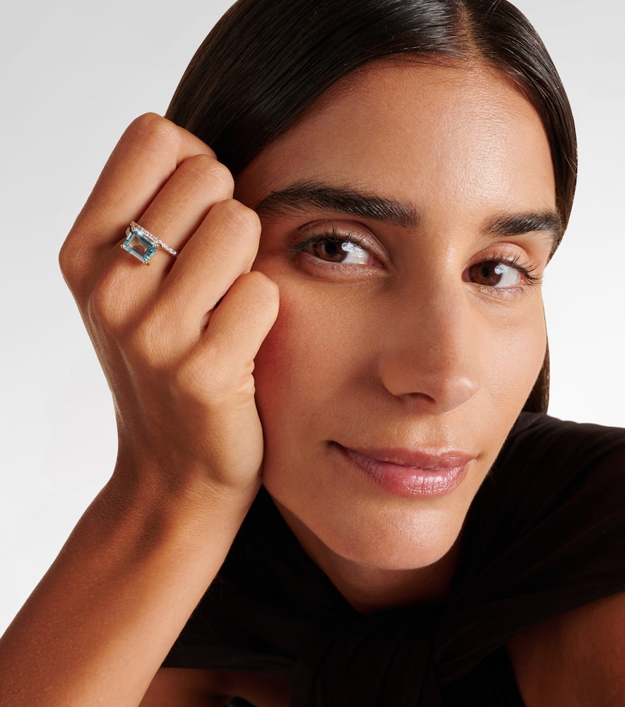 Point of Focus 14kt gold ring with diamonds and topaz