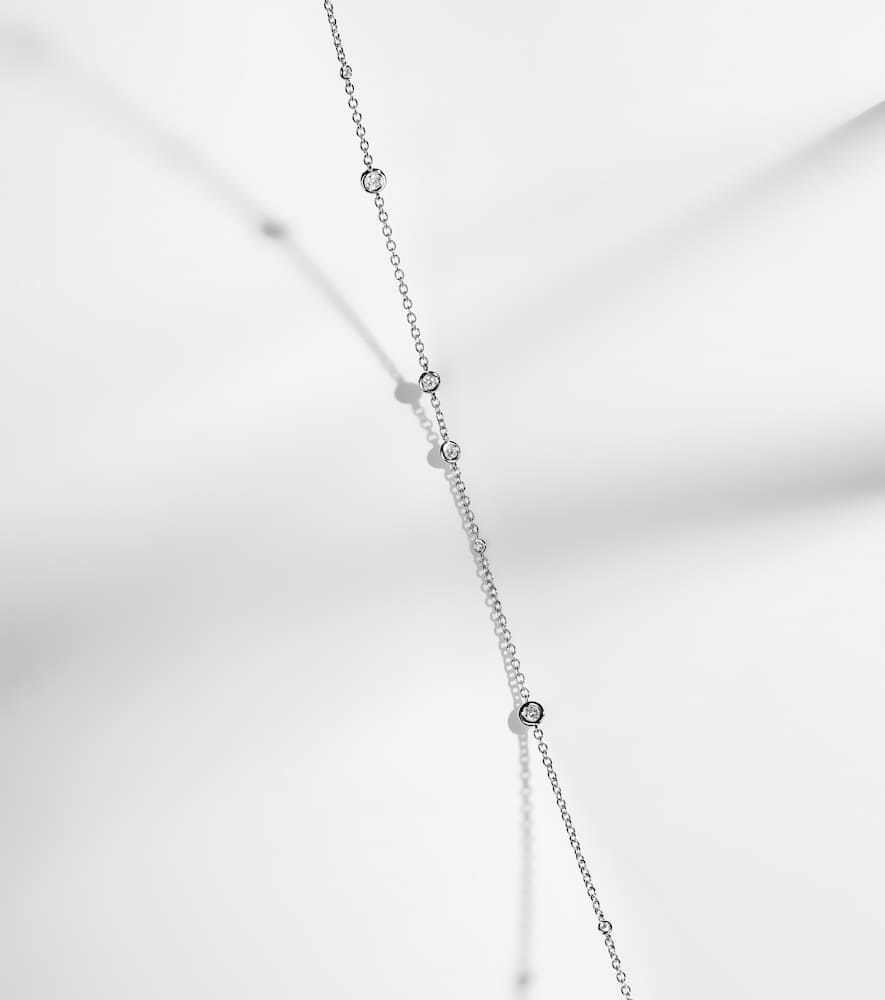 Floating Diamonds 18kt white gold necklace with diamonds