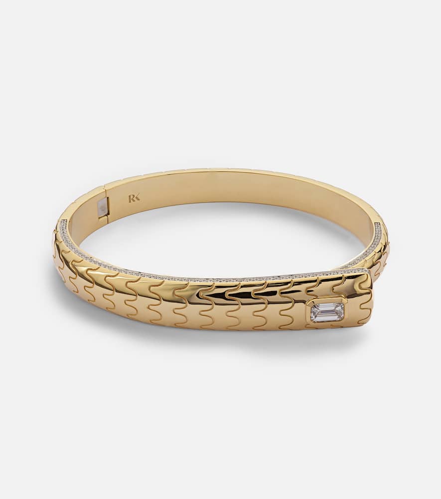Prestige 18kt gold bangle with diamonds