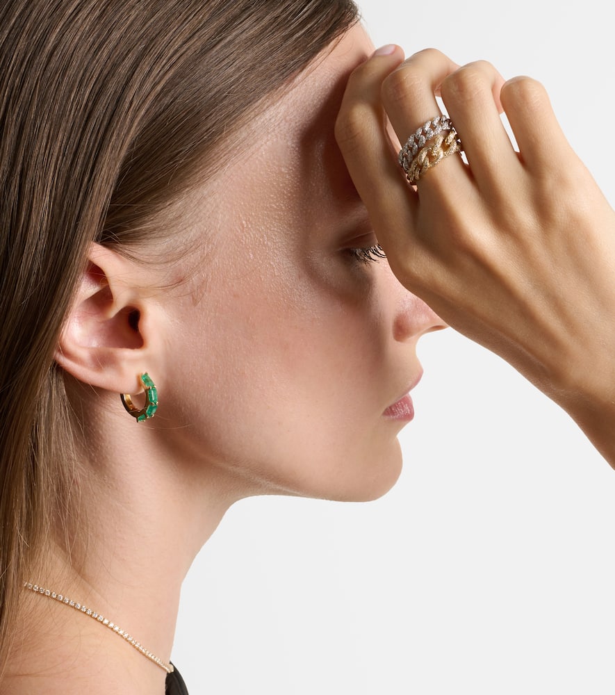 18kt gold earrings with emeralds