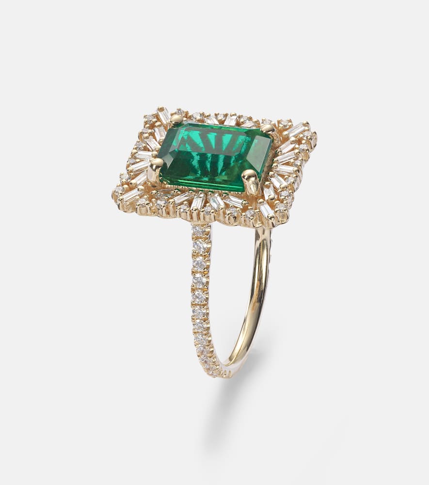 18kt gold ring with emerald and diamonds