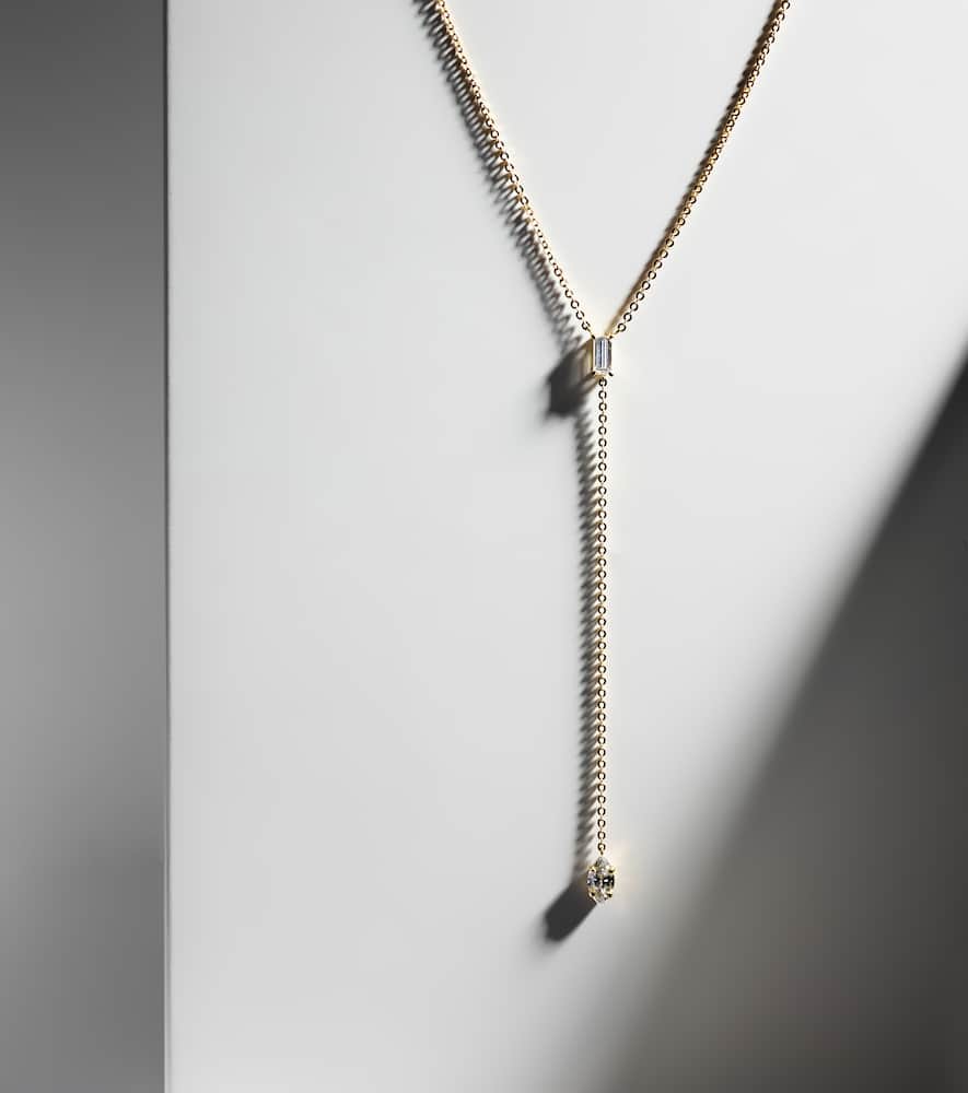 18kt gold necklace with diamonds