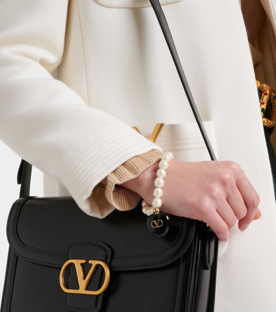 VLogo faux pearl bracelet