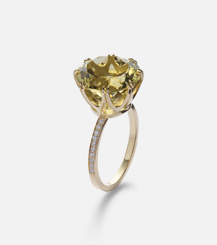 18kt gold ring with topaz and diamonds