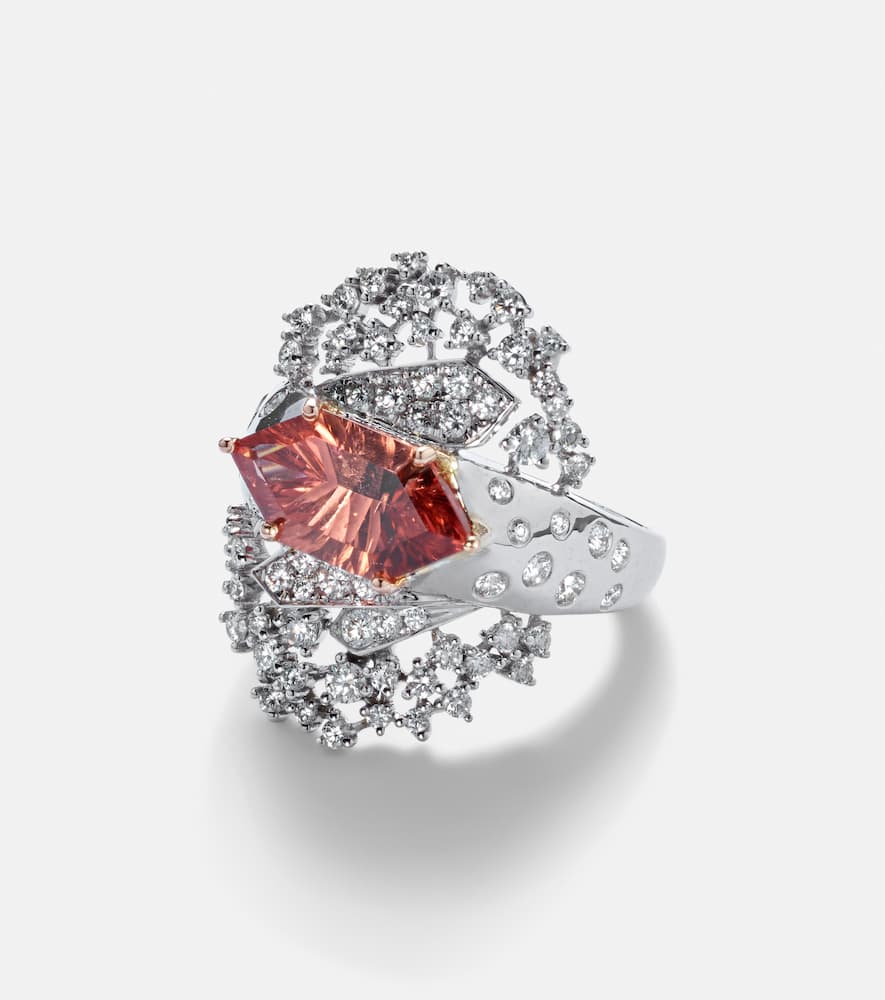 18kt white gold ring with tourmaline and diamonds