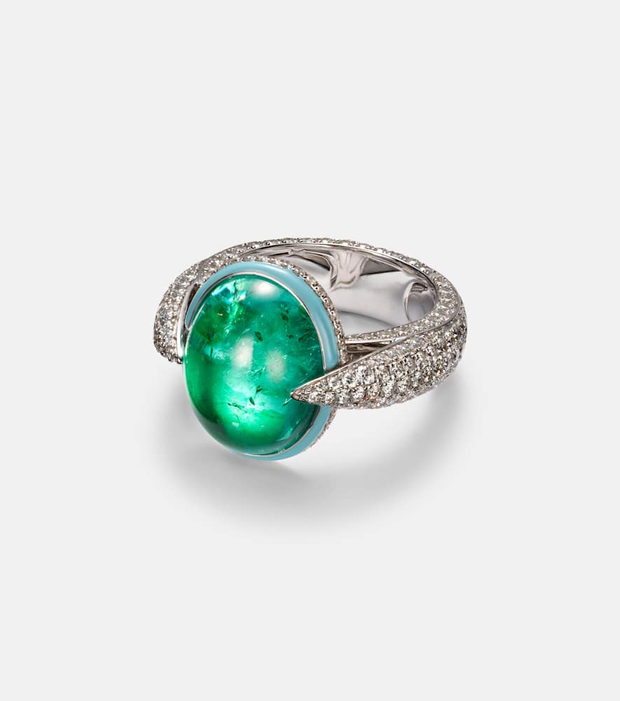 18kt white gold ring with emeralds and diamonds