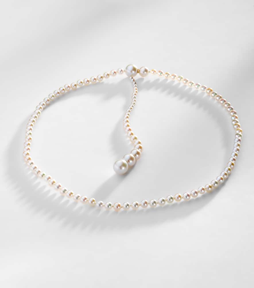 La Belle Moon 14kt gold necklace with pearls