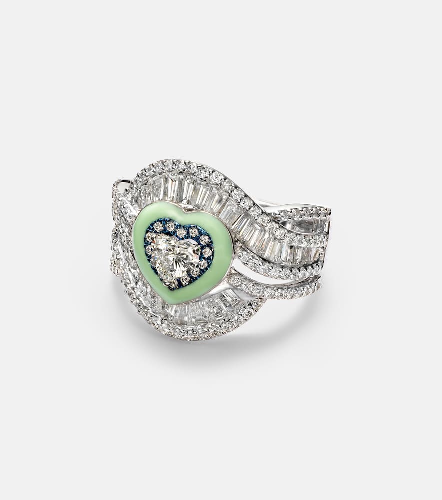 18kt white gold ring with diamonds