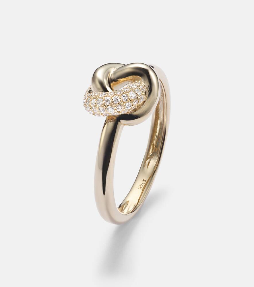 14kt gold ring with diamonds