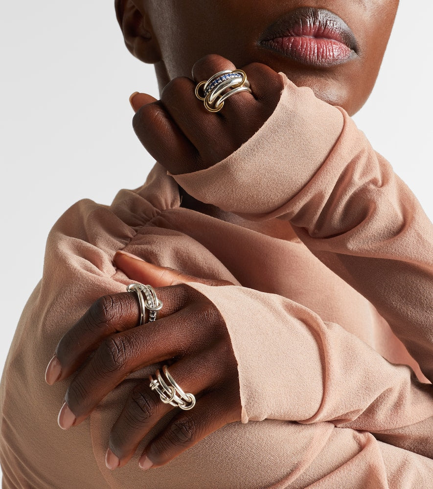 Petunia sterling silver ring with diamonds