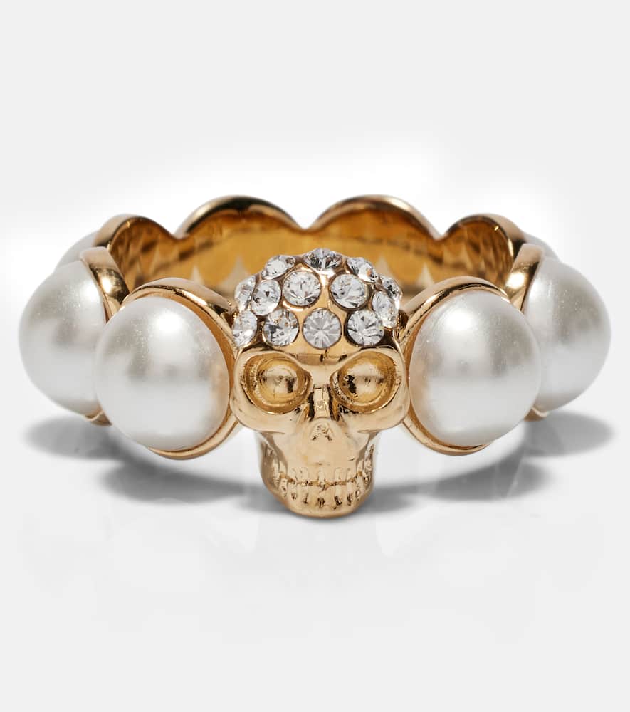 Skull embellished ring