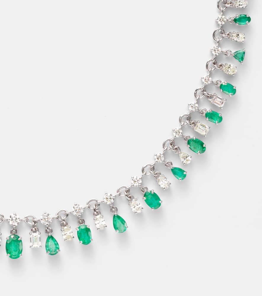 18kt white gold necklace with emeralds and diamonds