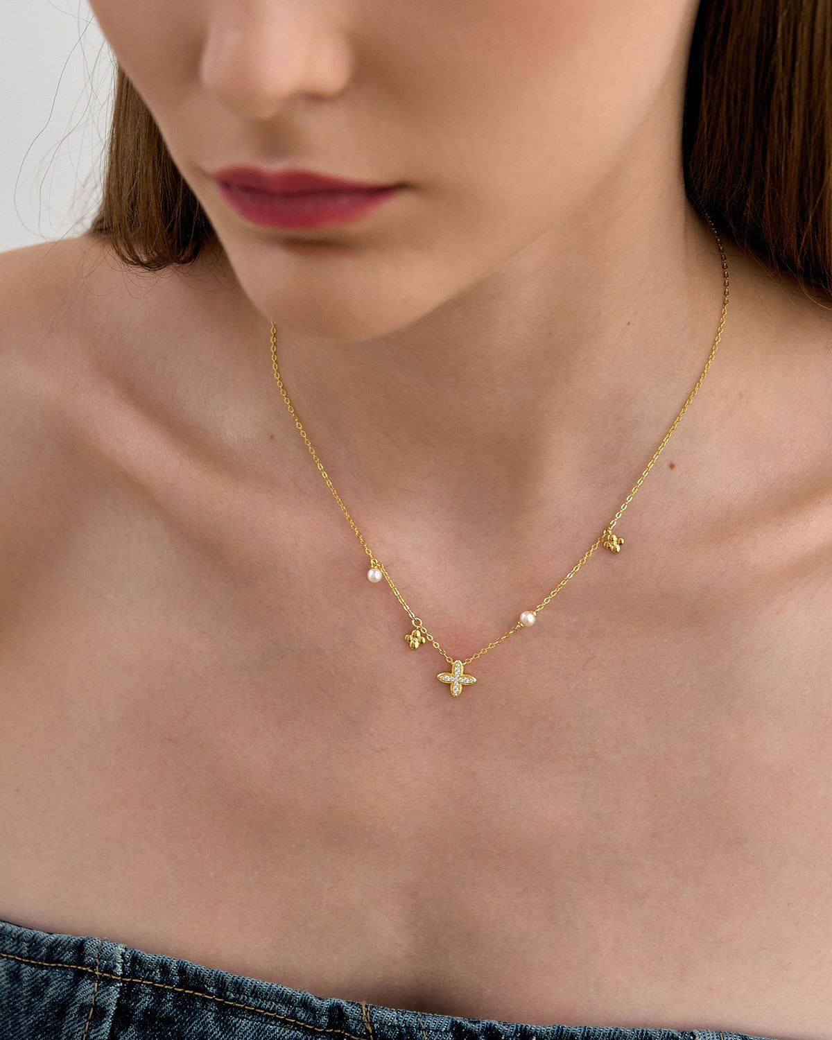 Clover Pearl Necklace