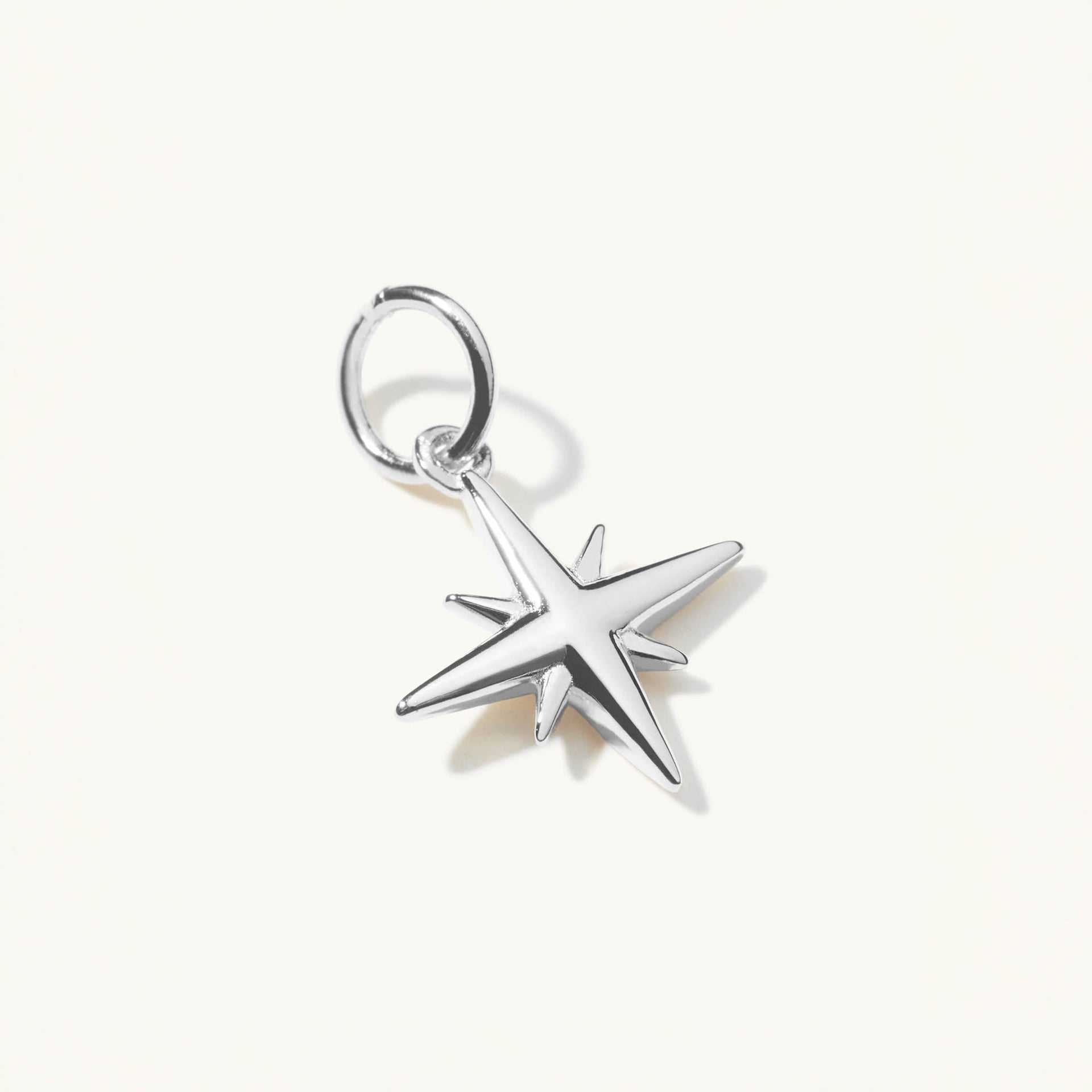 Tiny Star Pendant Silver