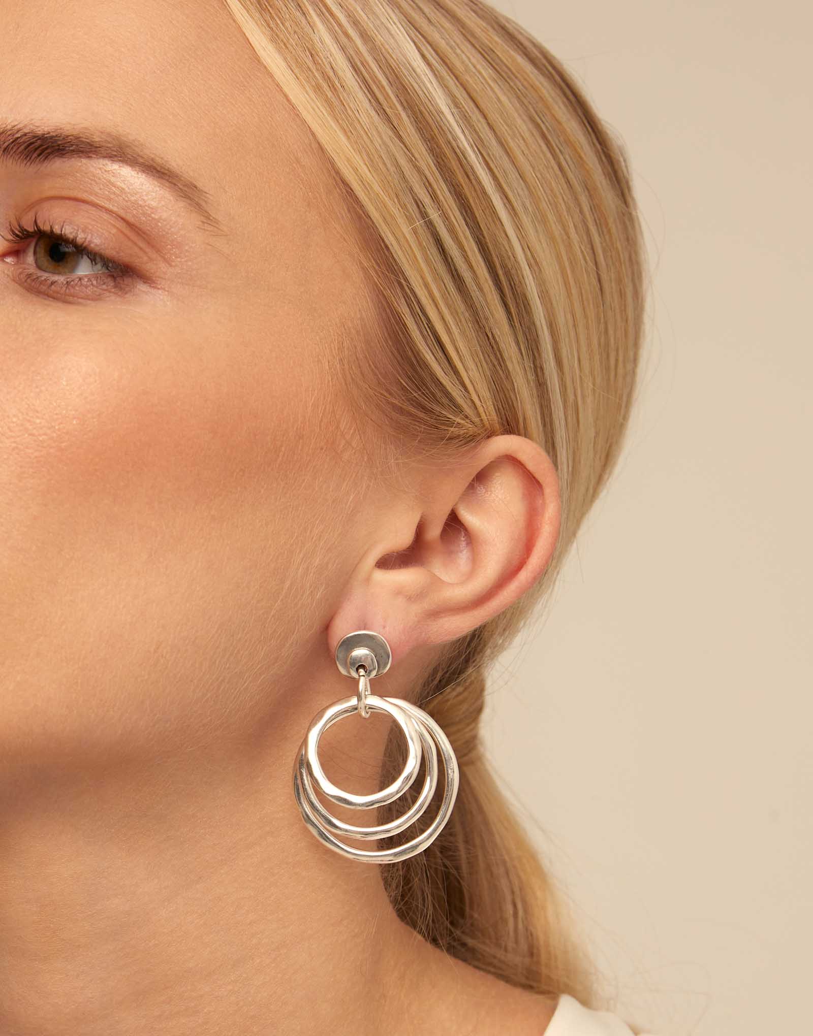 Irregular hoop earrings