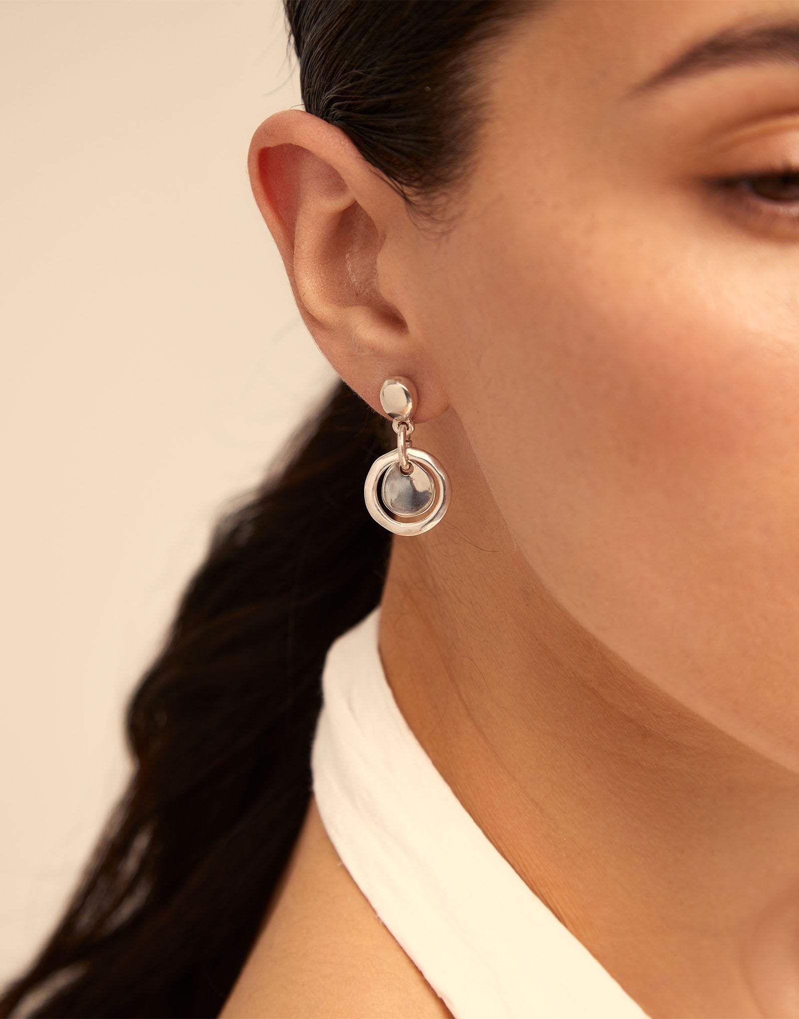 Circle drop earrings