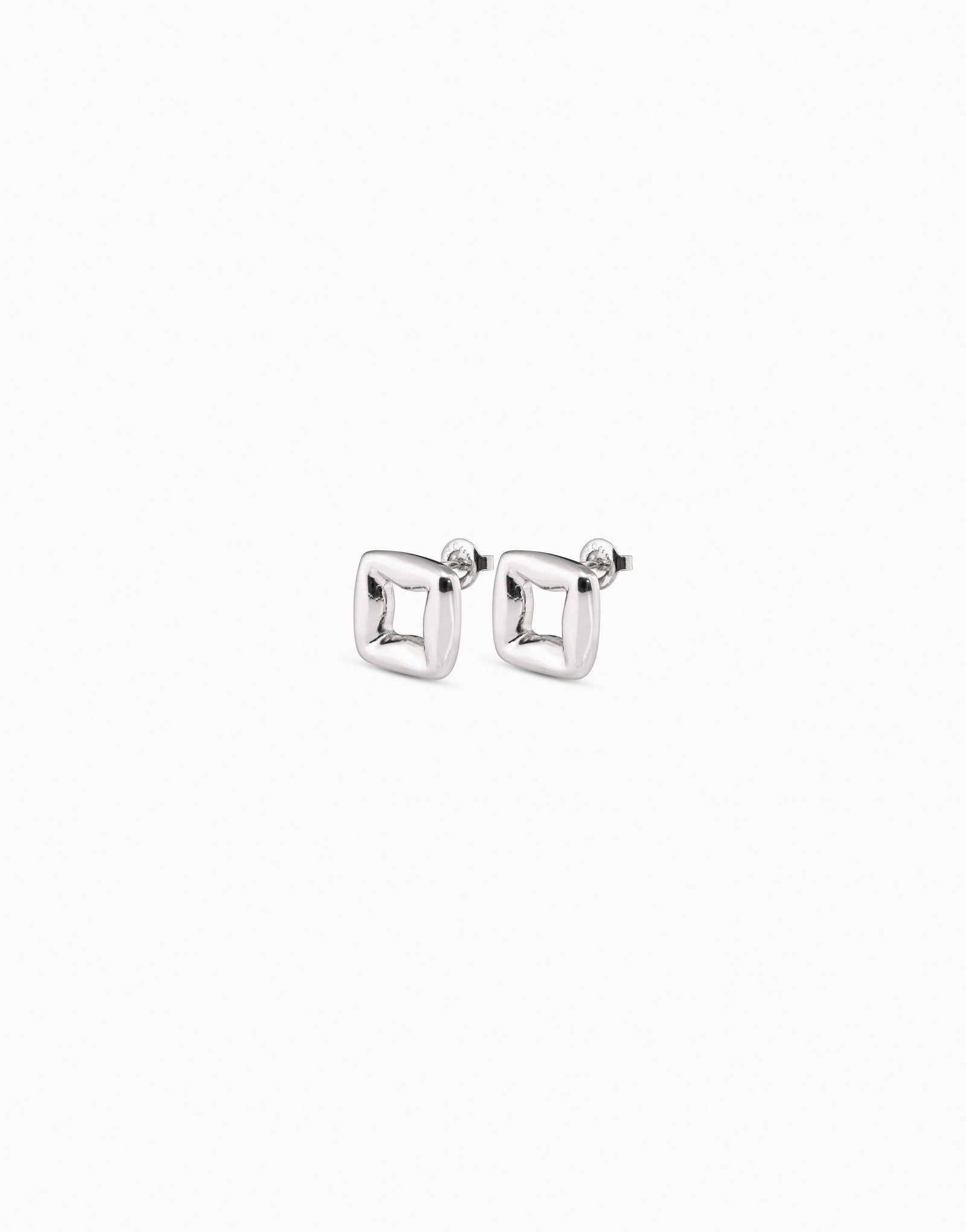 Square stud earrings