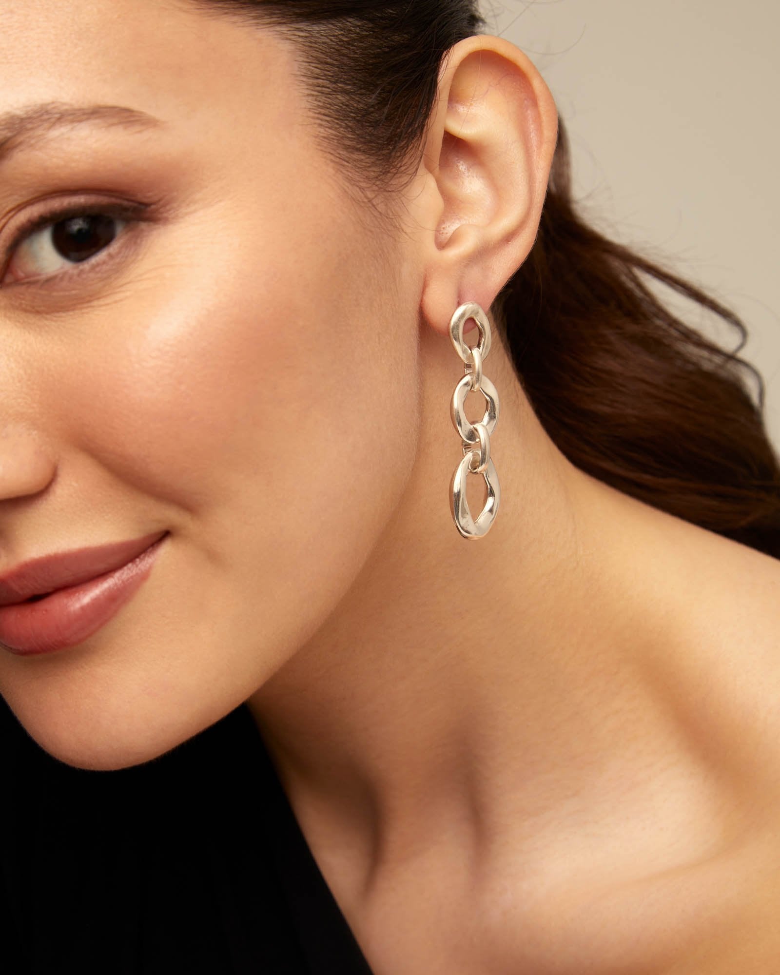 Drop earrings with 3 links