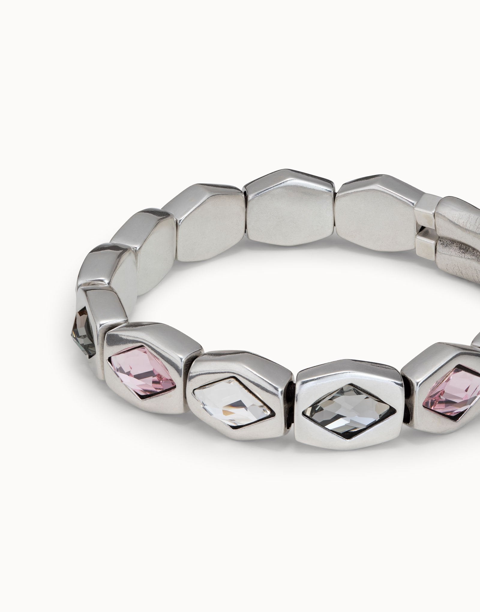 Beaded stretch bracelet with hexagonal  beads