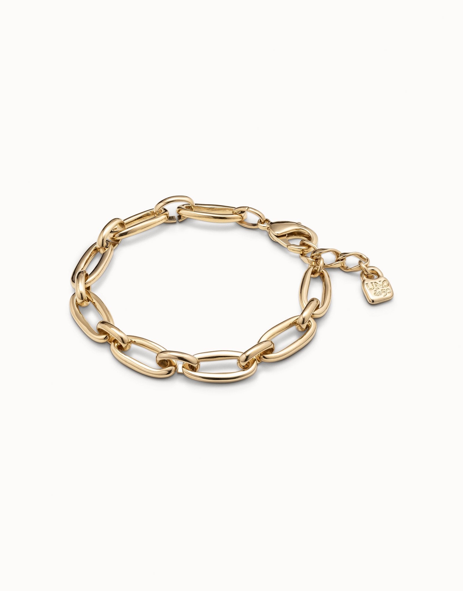 Oval link chain bracelet
