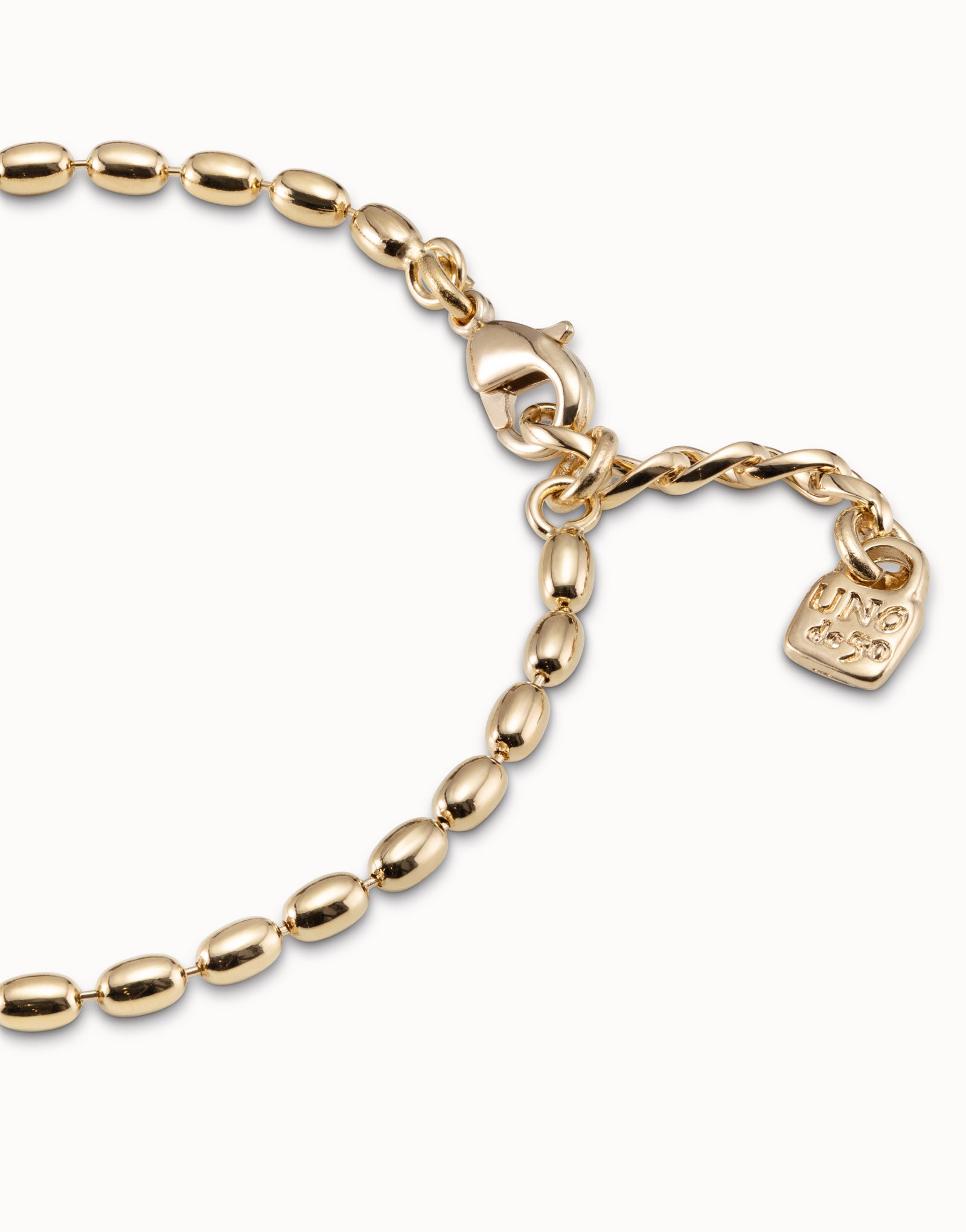 Oval link chain charm bracelet