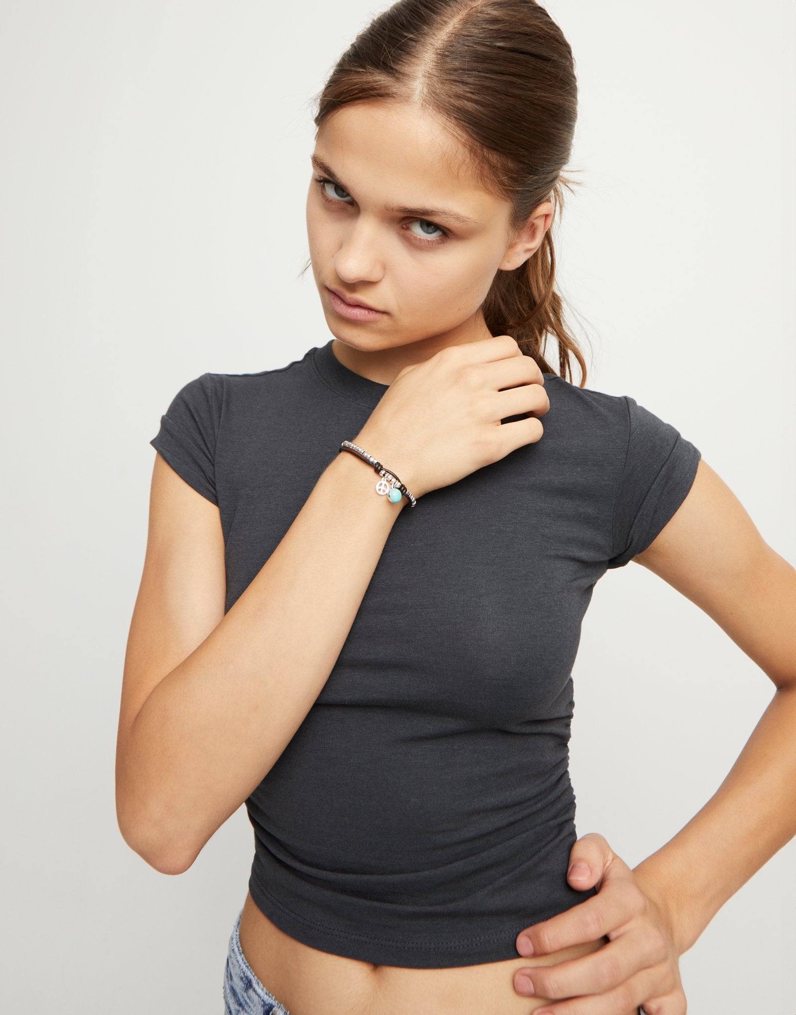 Leather beaded bracelet with turquoise murano glass