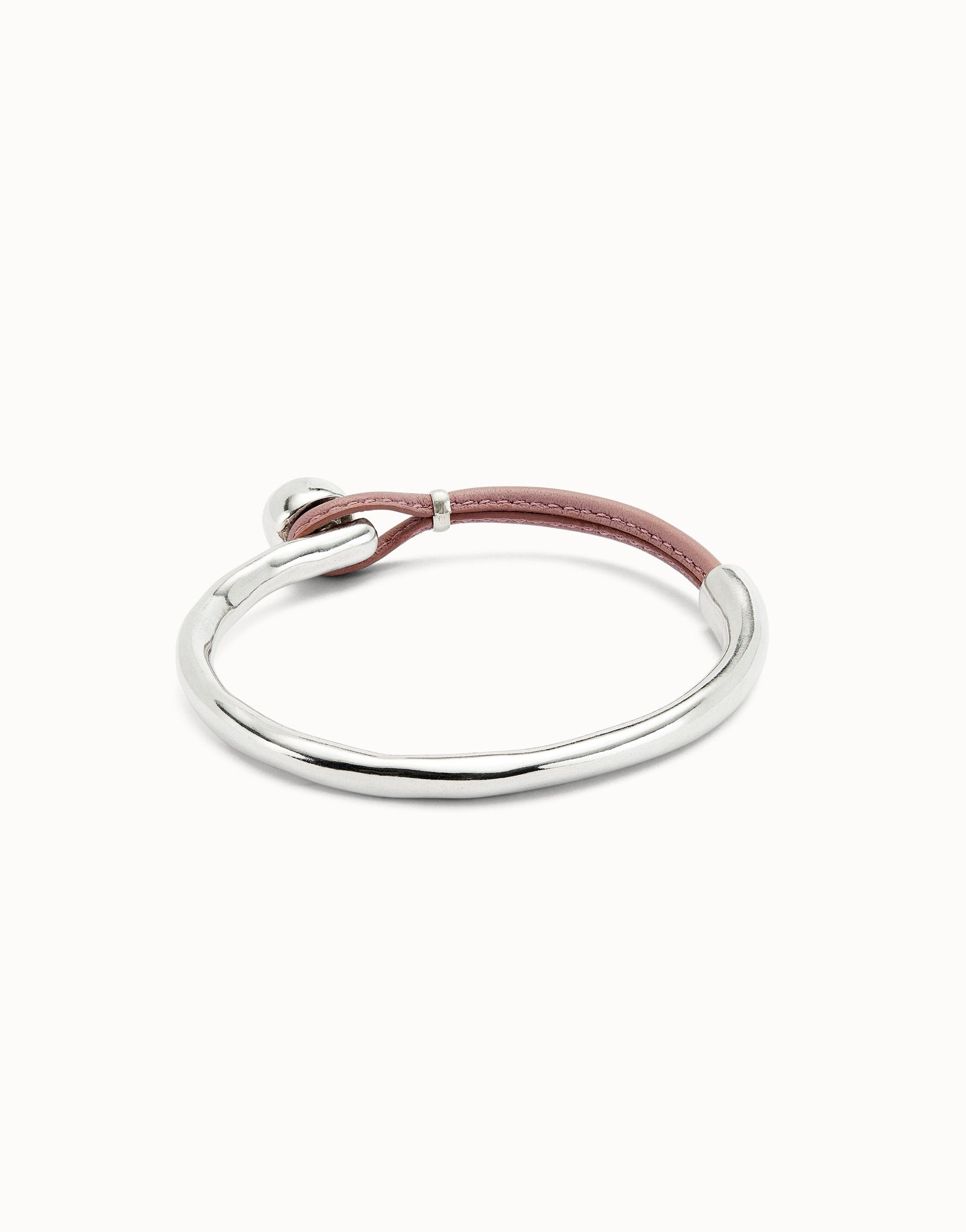 Bangle bracelet with lilac leather