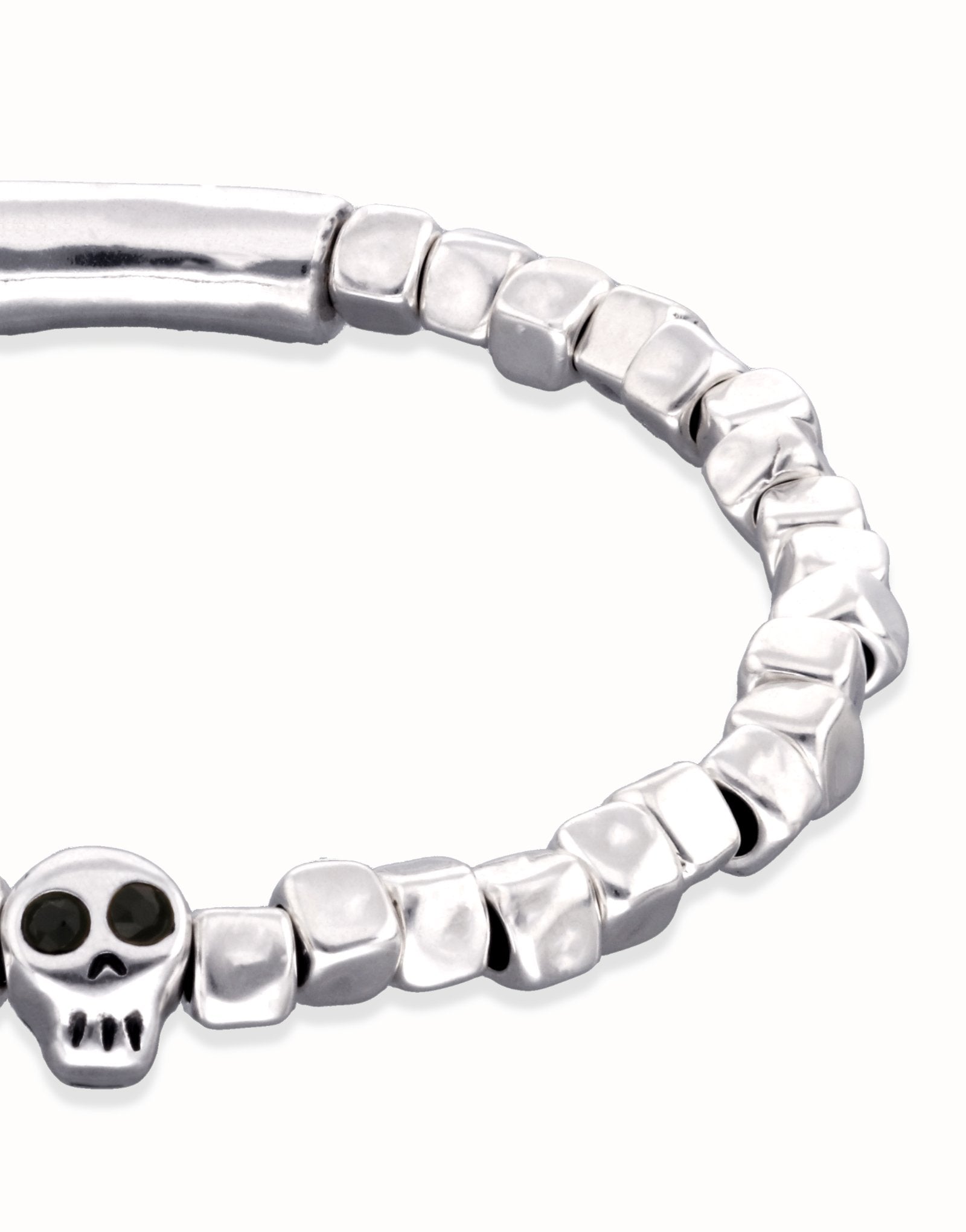 Beaded stretch bracelet with a skull