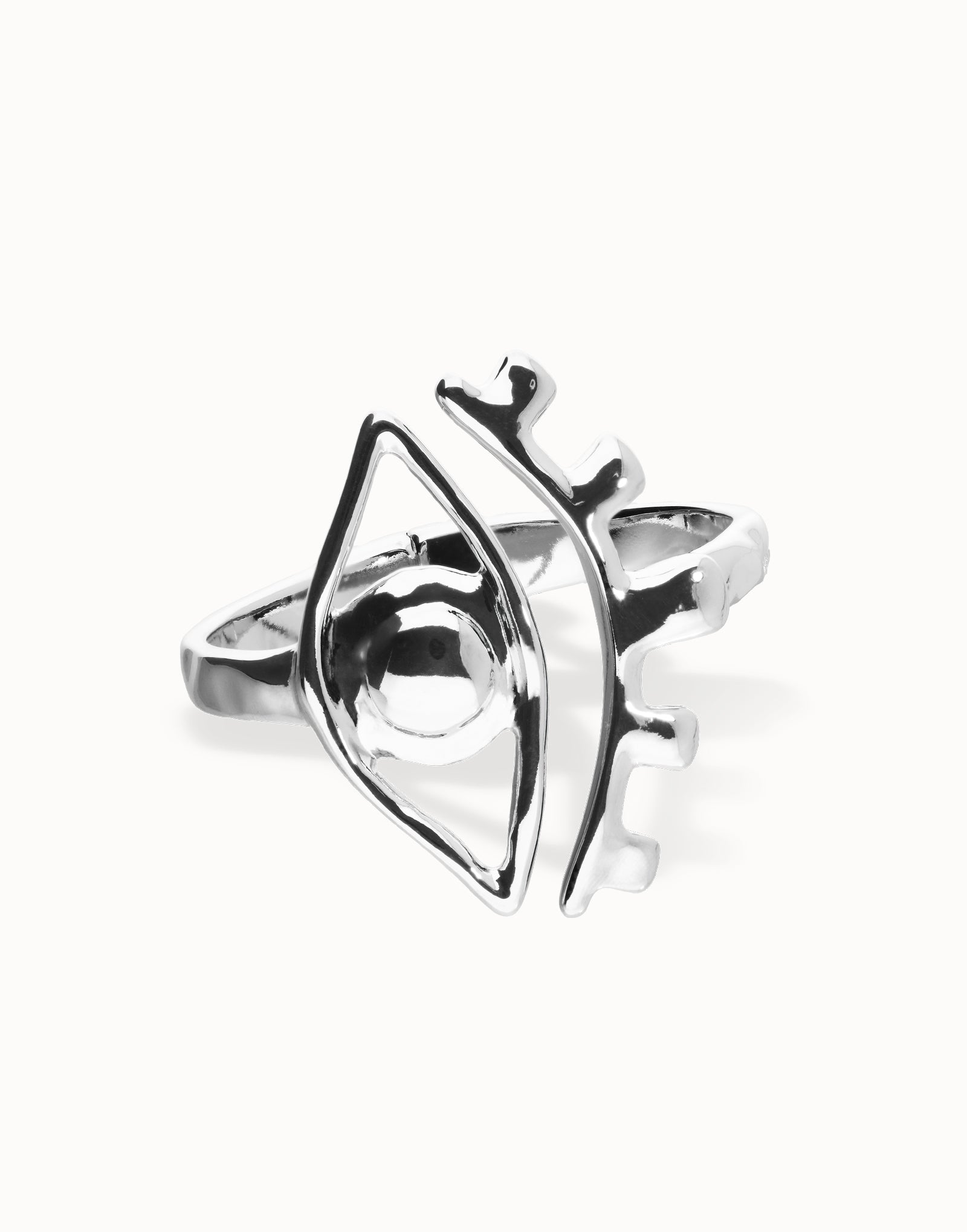 Bangle bracelet with a striking central eye