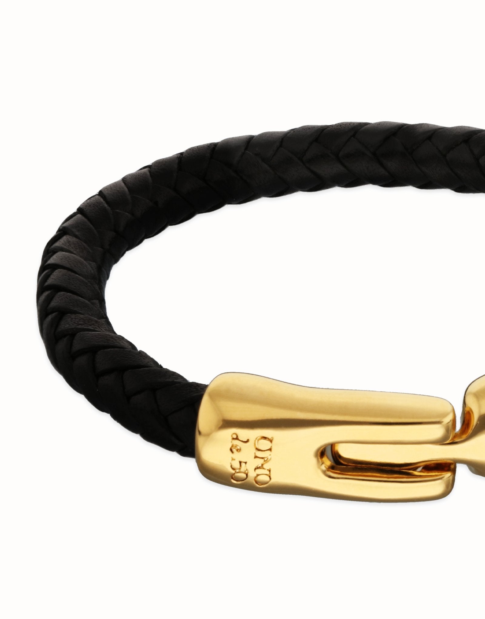 Leather braided bracelet with golden clasp