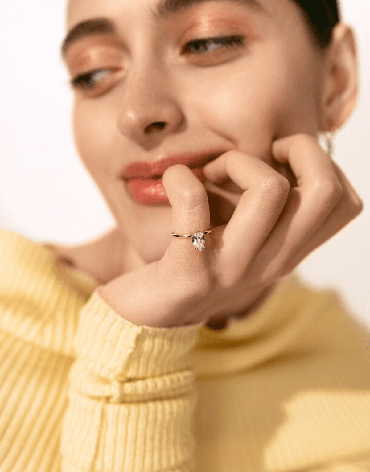 DAZZLING PETITE BLOOM RING