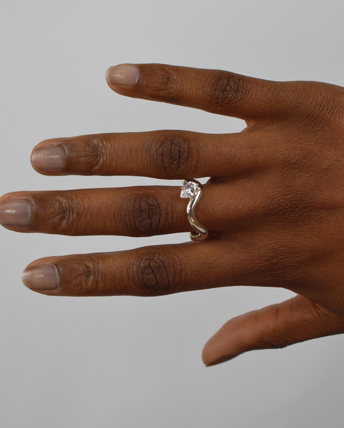 PETITE COMETE BOLD STONE RING