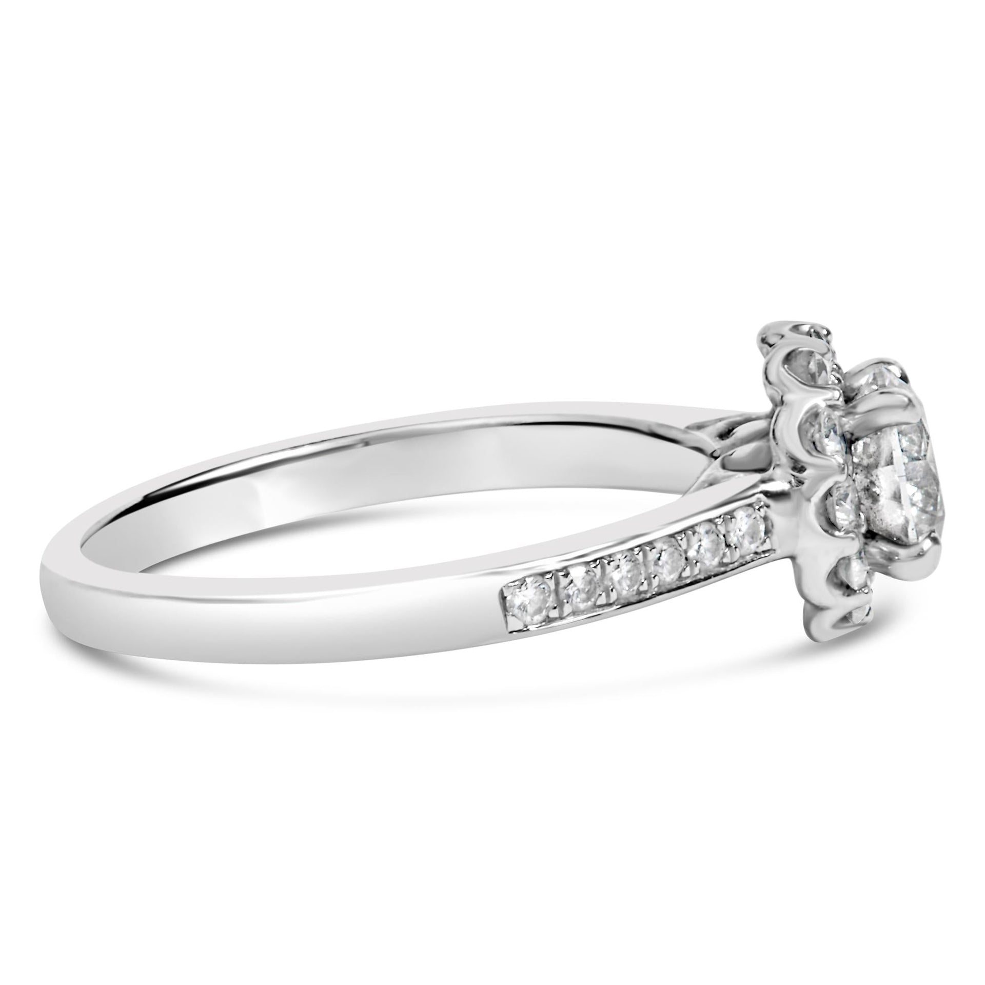 .950 Platinum 1.00 Cttw Diamond Floral Halo Engagement Ring (H-I Color, VS2-SI1 Clarity)