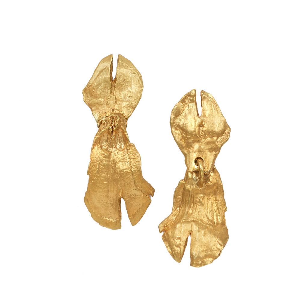 The pine cone drop earrings in gold