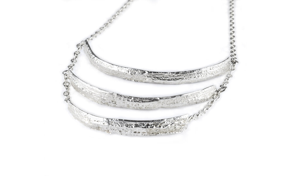 The rattan necklace
