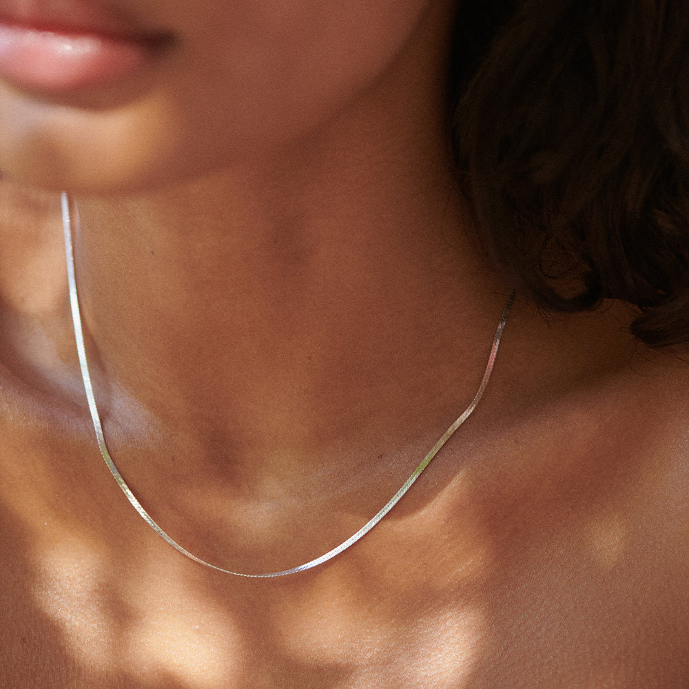fine-snake-chain-necklace-sterling-silver-daisy-london