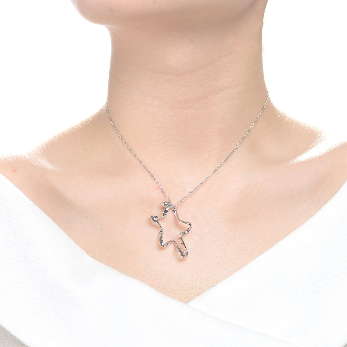 Claire Star Halo Collier Necklace