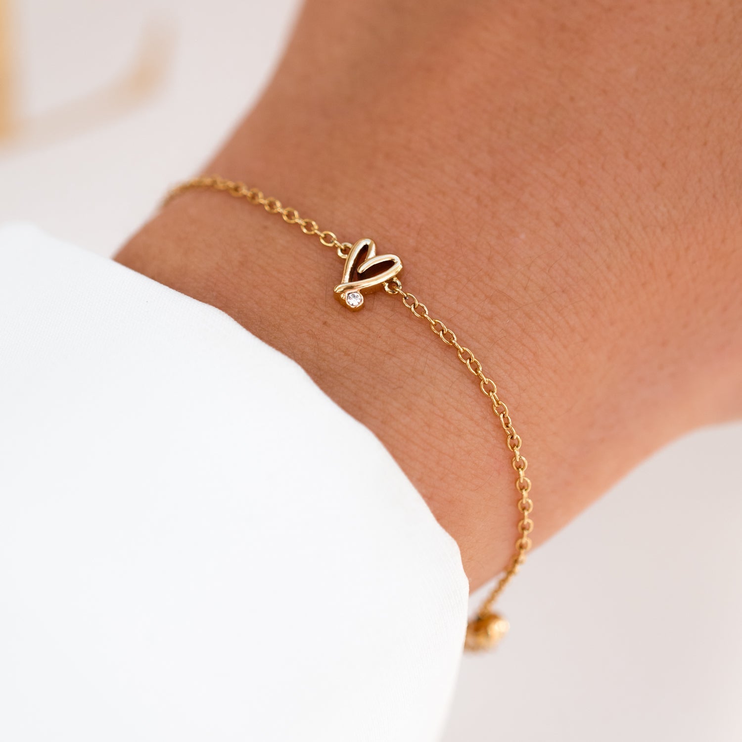 Stories Doodle Heart  Bracelet (Gold)