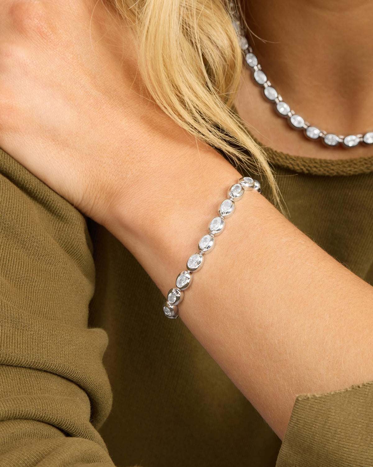 She's a Boss Tennis Bracelet 4mm - Silver|White Diamondettes
