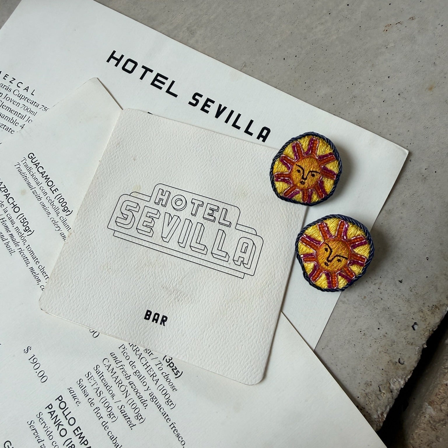 Sonrisa Studs