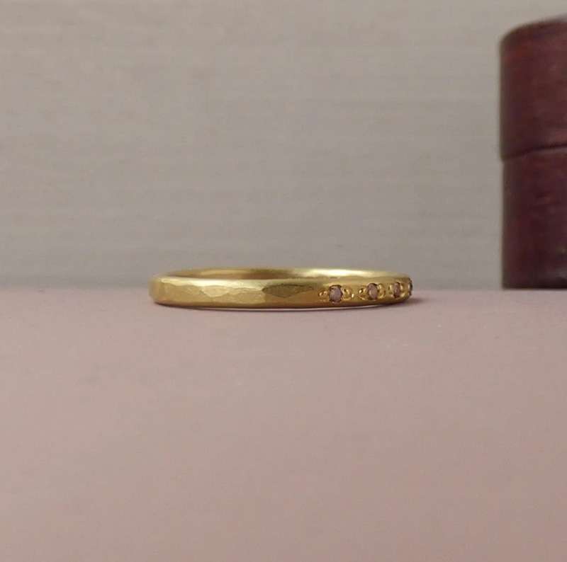 Noor — Pale Chocolate Diamond Wedding Band in 18ct Fairmined Gold