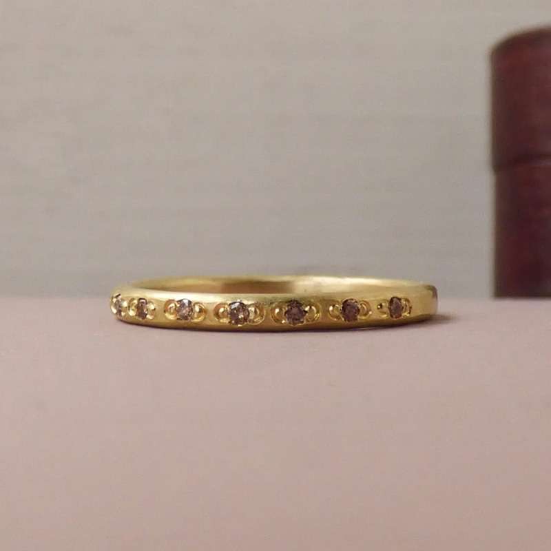Noor — Pale Chocolate Diamond Wedding Band in 18ct Fairmined Gold
