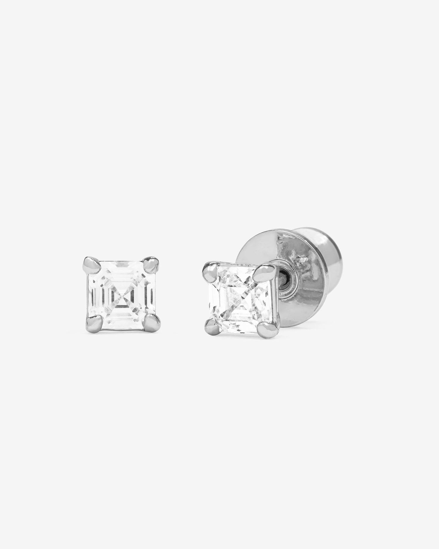 the-queens-4mm-studs-in-silver-and-white-diamondettes