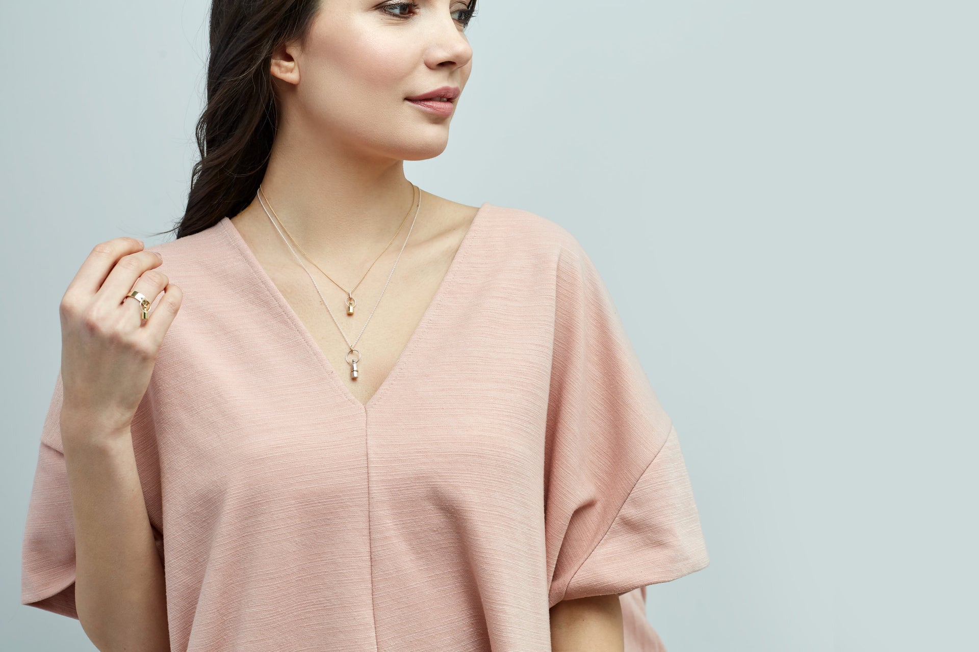 mini-weight-with-diamonds-necklace