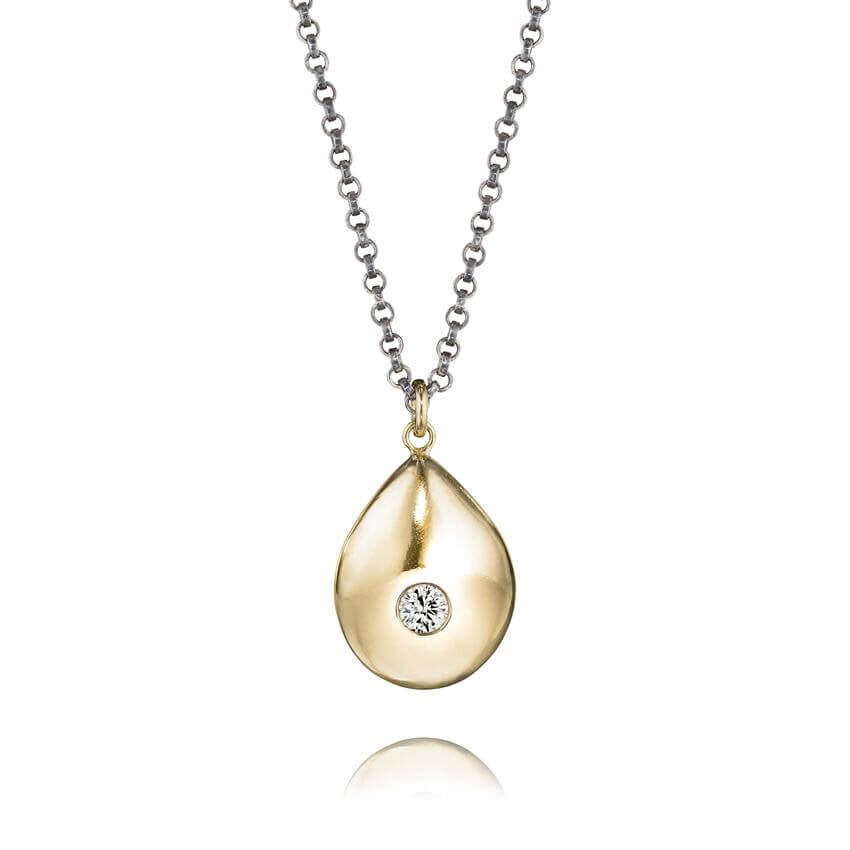 gold-teardrop-diamond-necklace