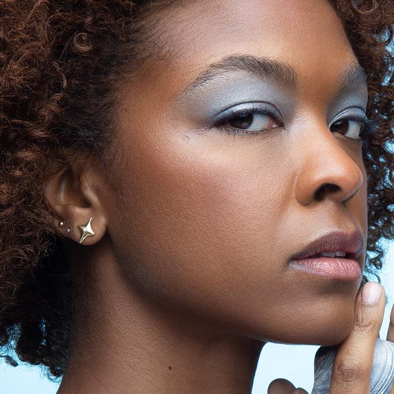 gold-star-stud-earrings