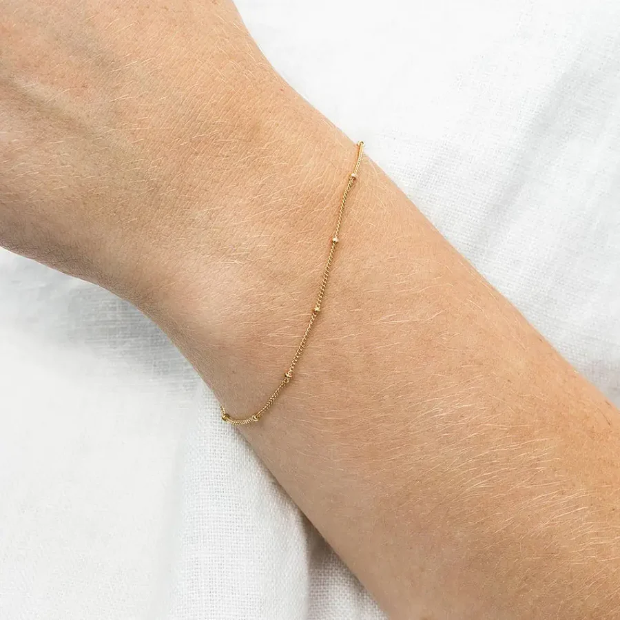 delicate-chain-bracelet