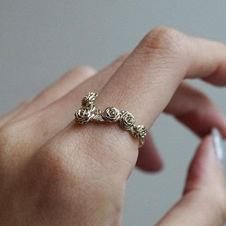 rose-v-shape-ring